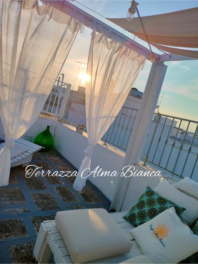 Apartmán Terrazza Alma Bianca Ostuni Exteriér fotografie
